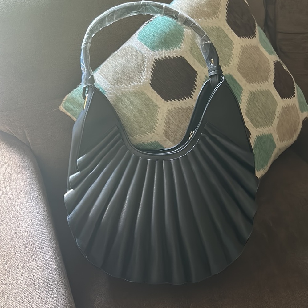 Black Fashion Hobo Bag - Picture 3 of 8